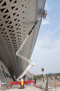 高空作業(yè)車.jpg 高空作業(yè)車.jpg